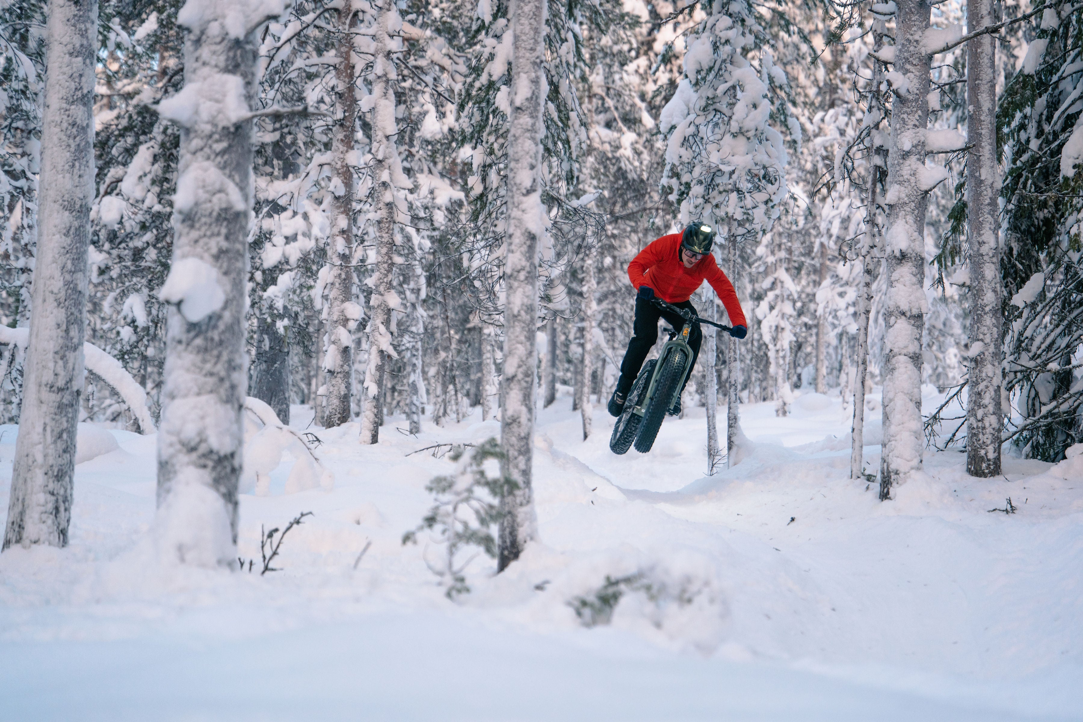 Antti Laiho Absolutely shreds the Kona Woo in Lapland